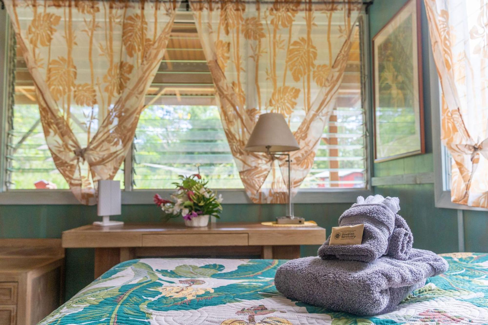 Hawaiian Sanctuary Eco Retreat Center Villa Pahoa Bagian luar foto