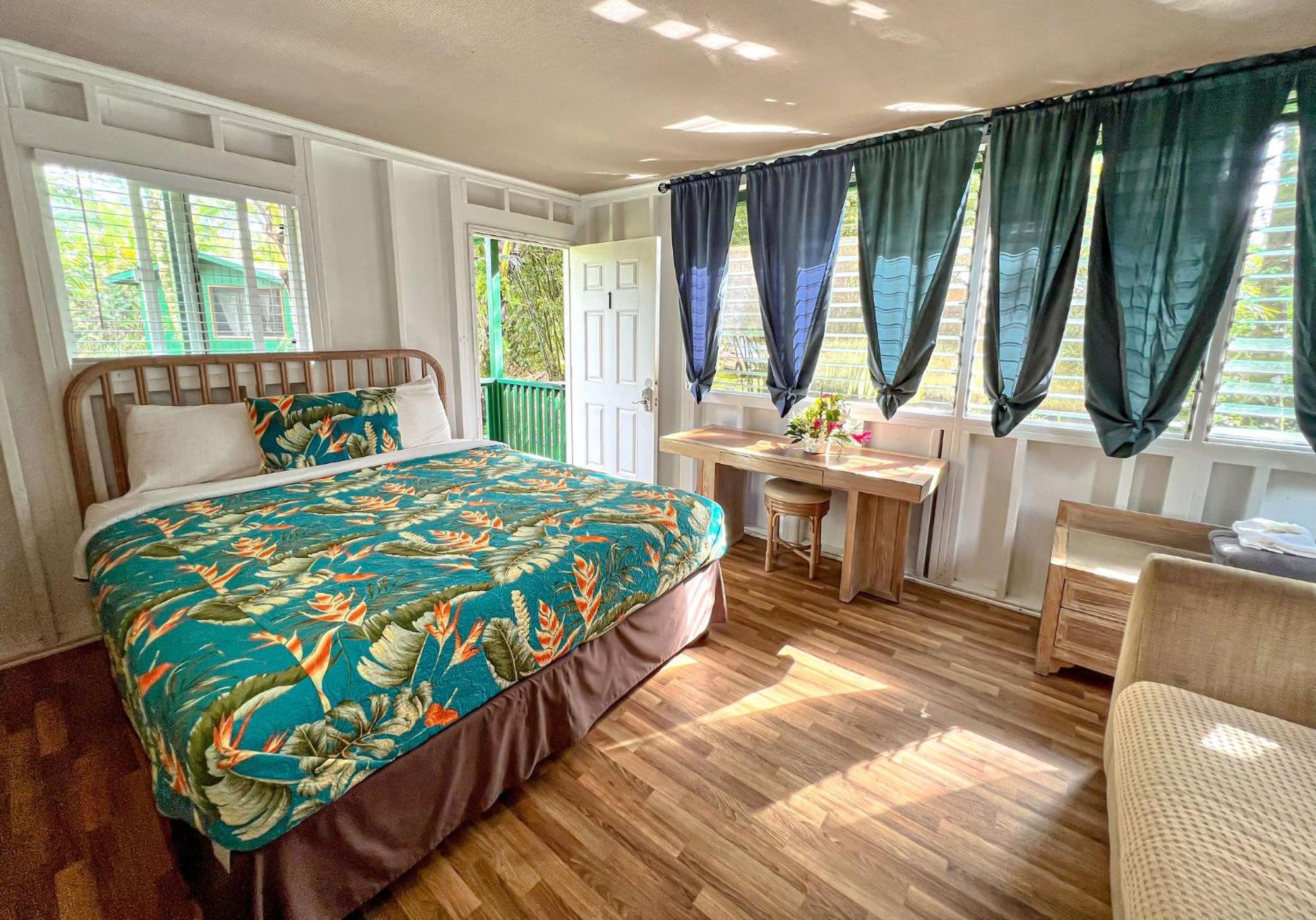 Hawaiian Sanctuary Eco Retreat Center Villa Pahoa Bagian luar foto