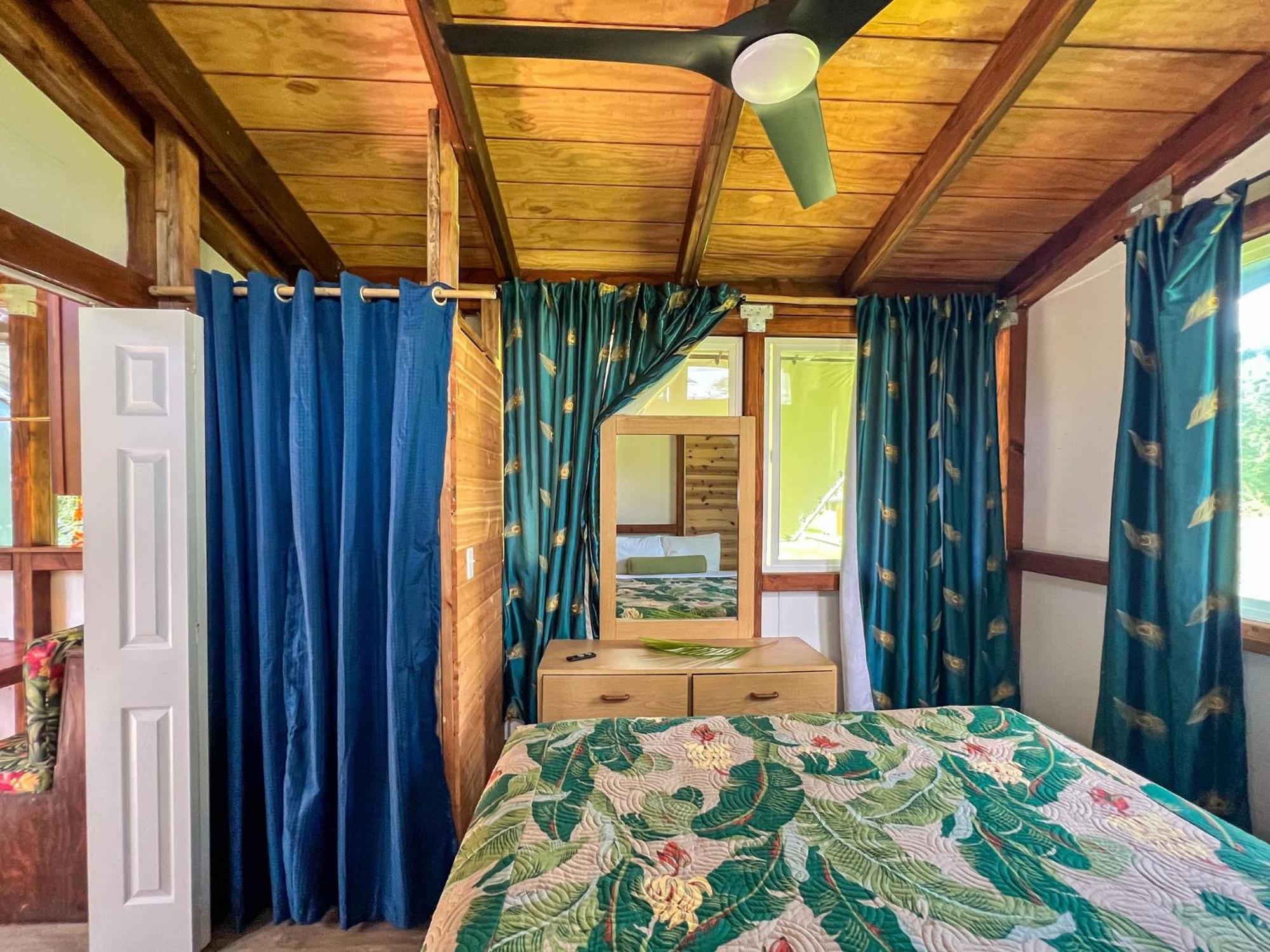 Hawaiian Sanctuary Eco Retreat Center Villa Pahoa Bagian luar foto